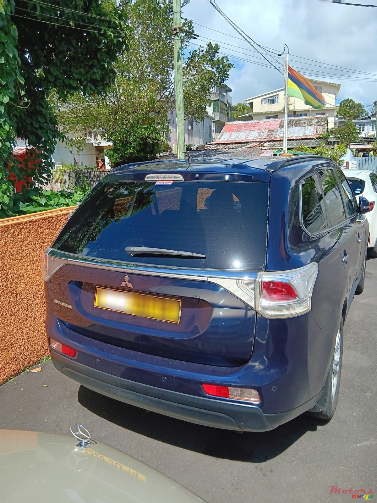 2014' Mitsubishi Outlander photo #7