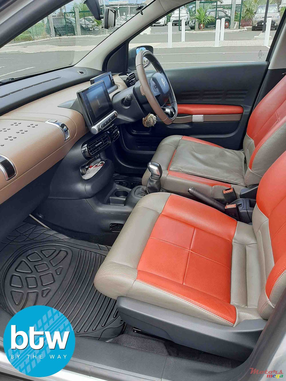 2018' Citroen C4 photo #5