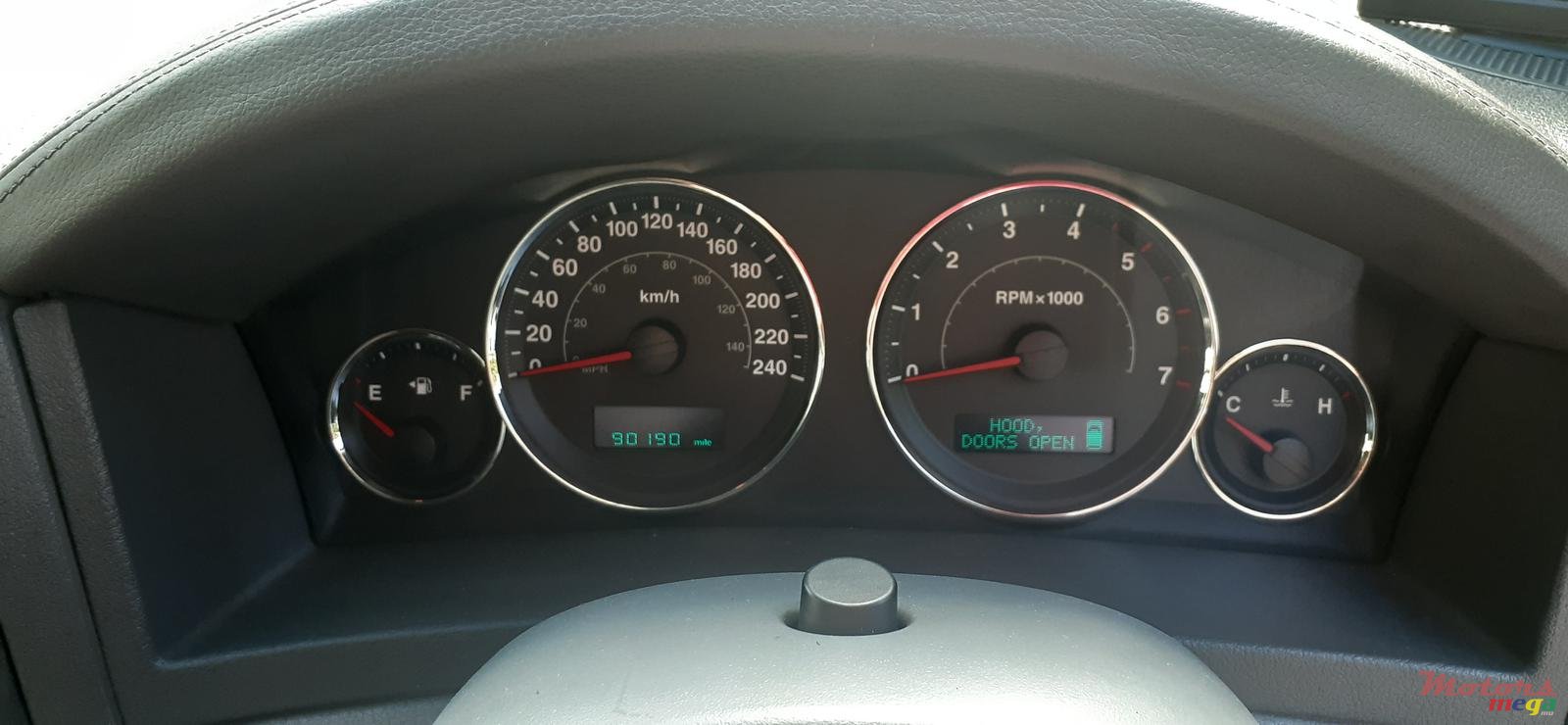 2009' Jeep Grand Cherokee photo #7