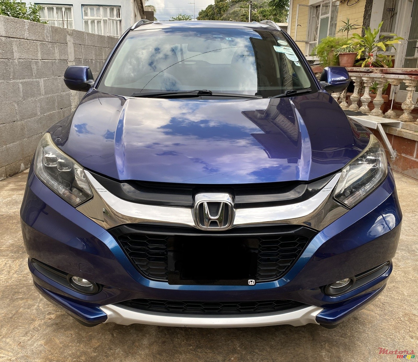 2014' Honda Vezel photo #1