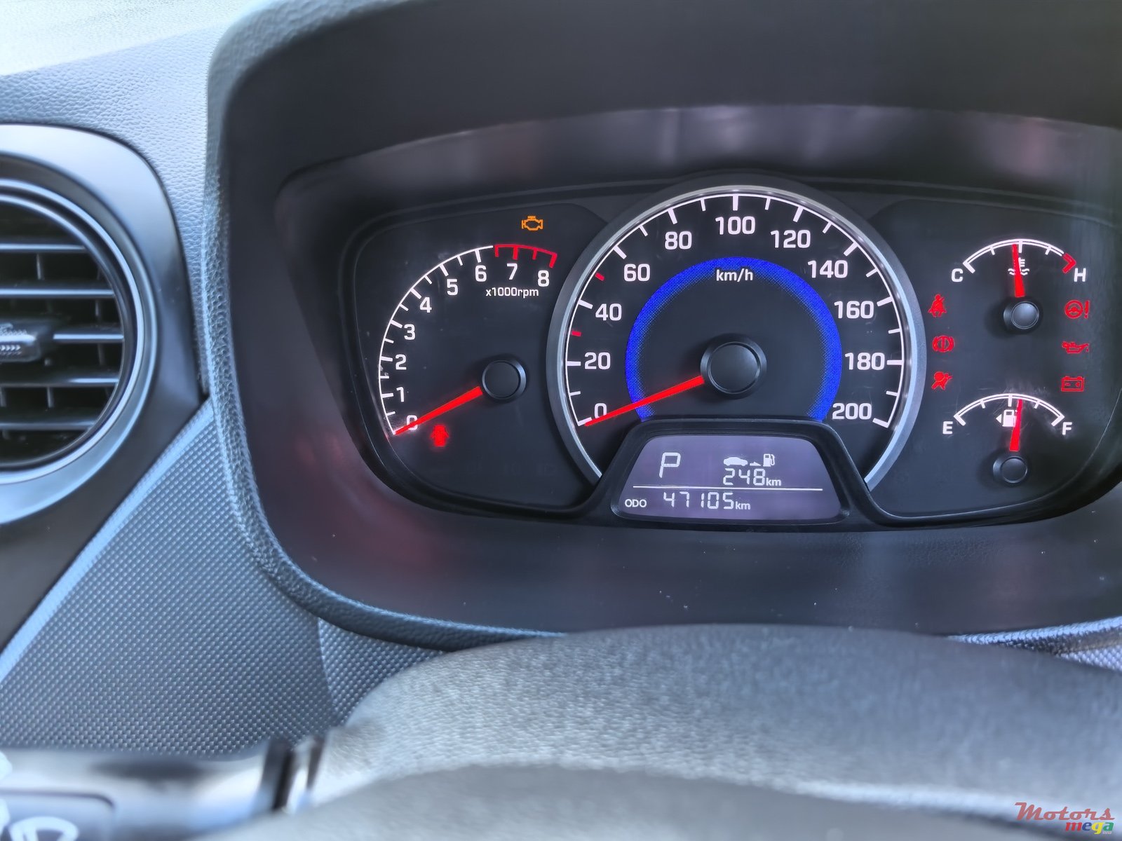 2020' Hyundai i10 photo #2