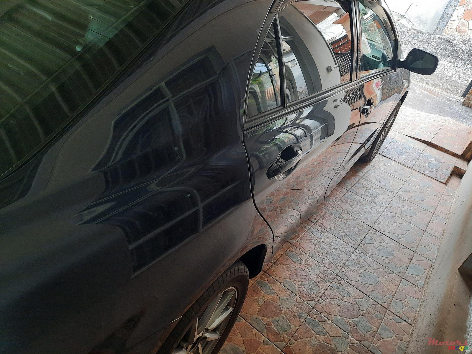 2009' Toyota Axio photo #7