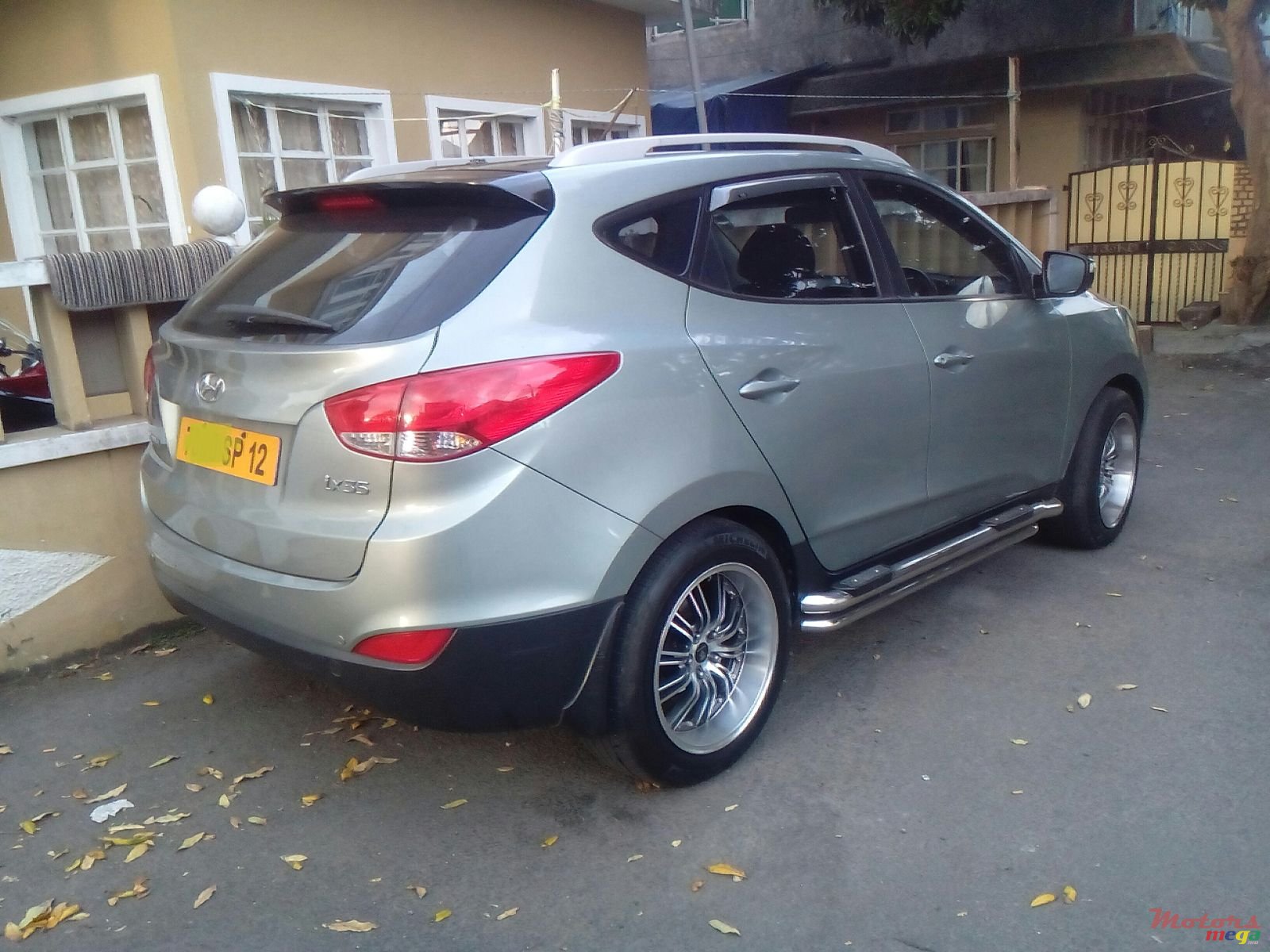2012' Hyundai ix35 photo #2