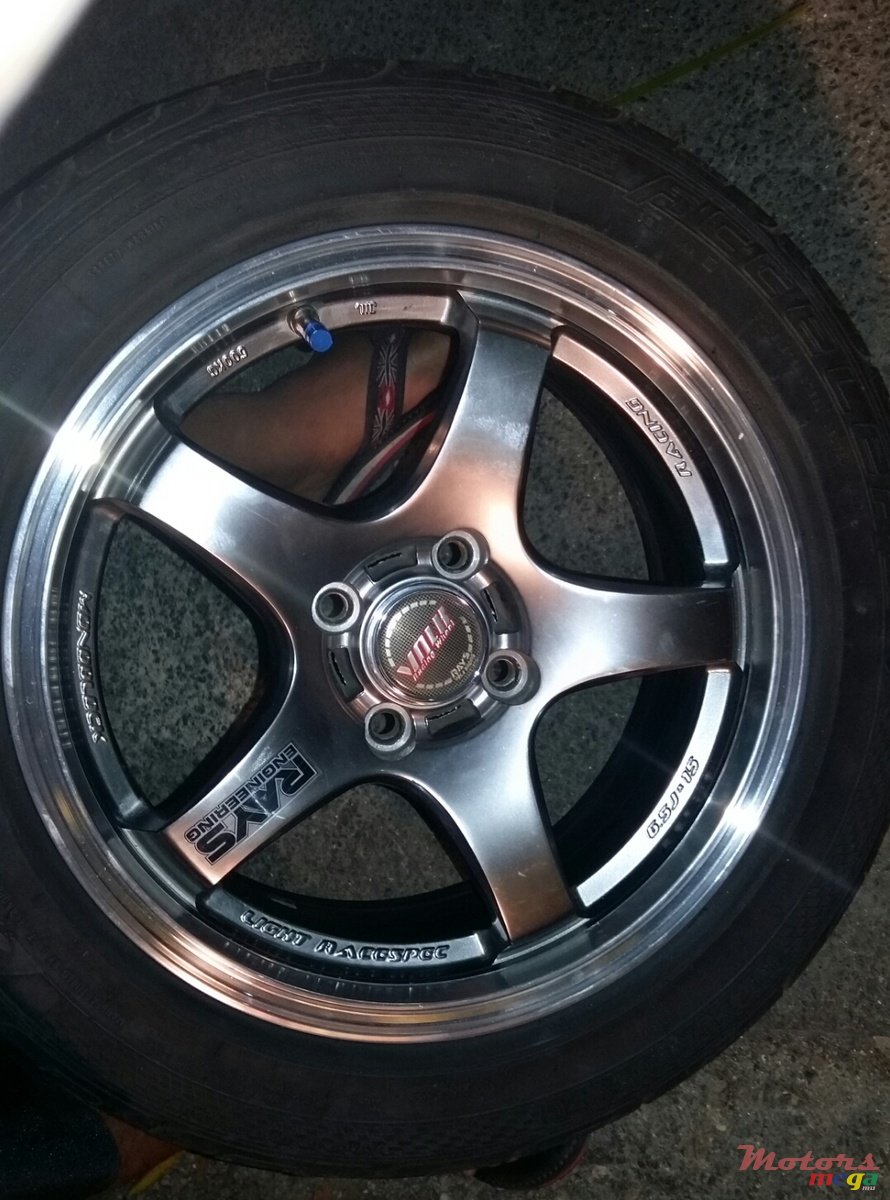 2013' Nissan photo #1