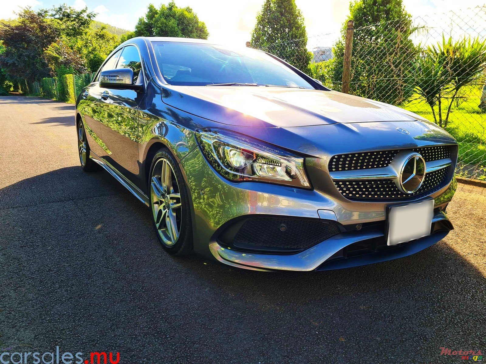 2016' Mercedes-Benz CLA 180 AMG Line photo #2