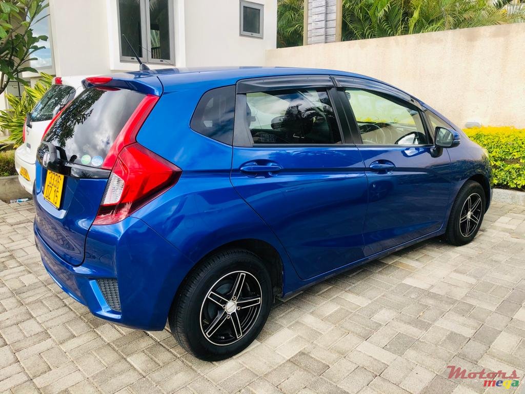 2015' Honda Fit photo #1