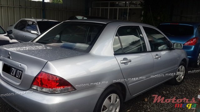 2007' Mitsubishi Lancer photo #2