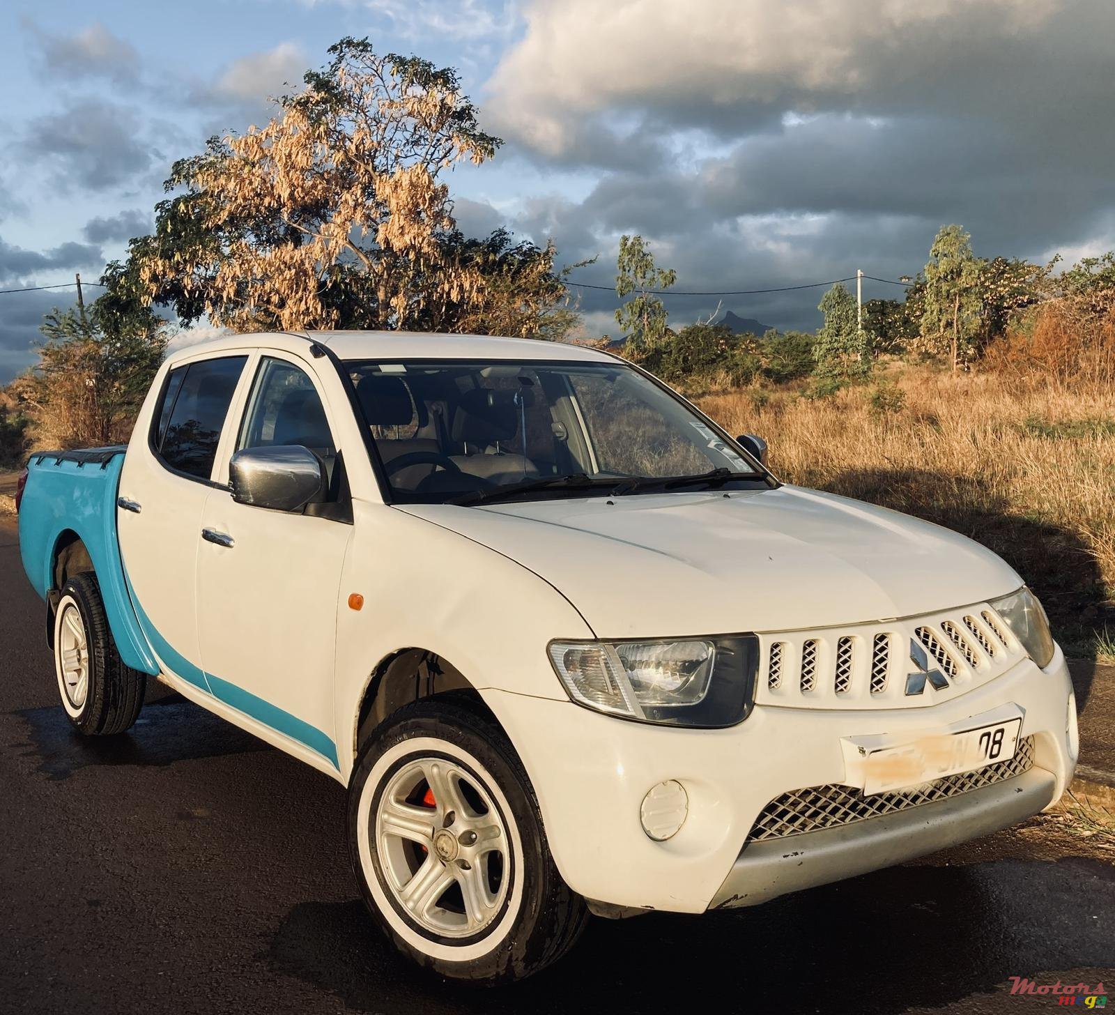 2008' Mitsubishi L 200 photo #2