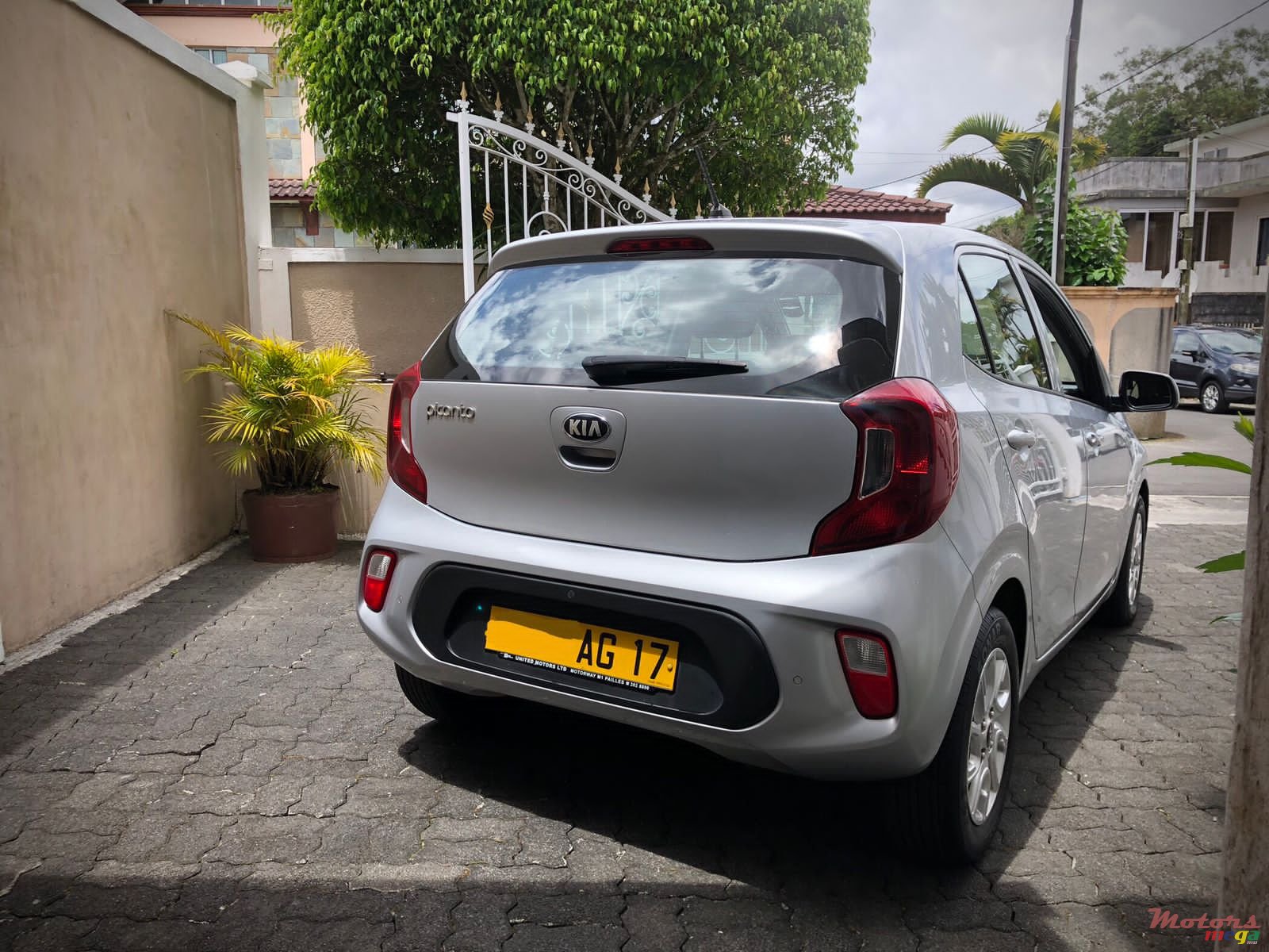 2017' Kia Rio photo #3