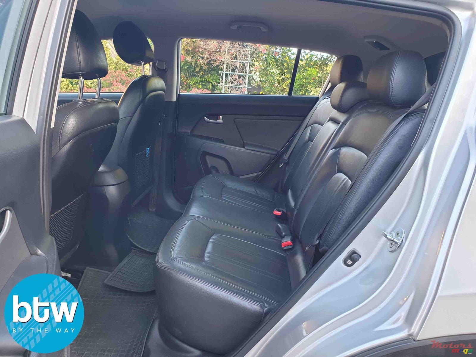 2012' Kia Sportage photo #3