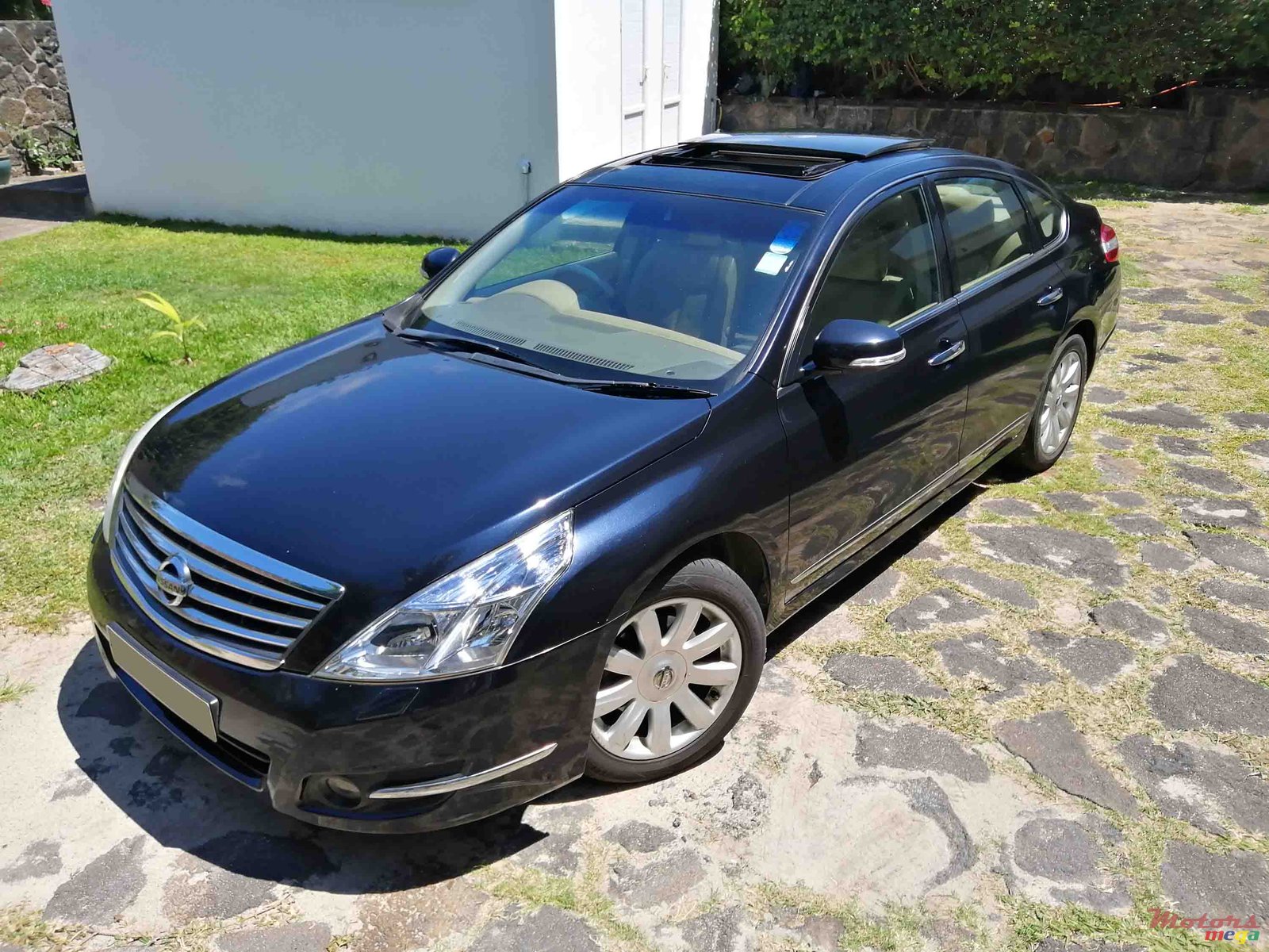2009' Nissan Teana photo #1