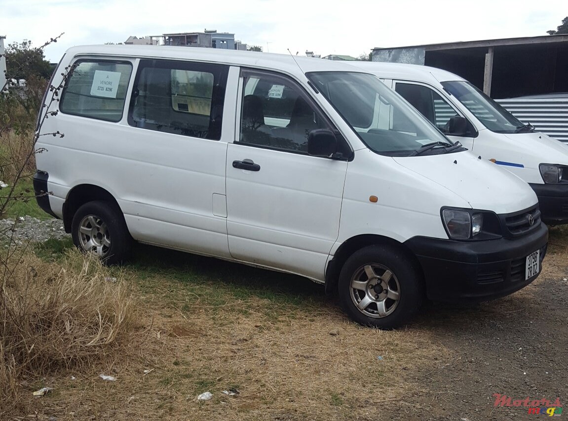 2002' Toyota Town Ace GOODS VEHICLE photo #1