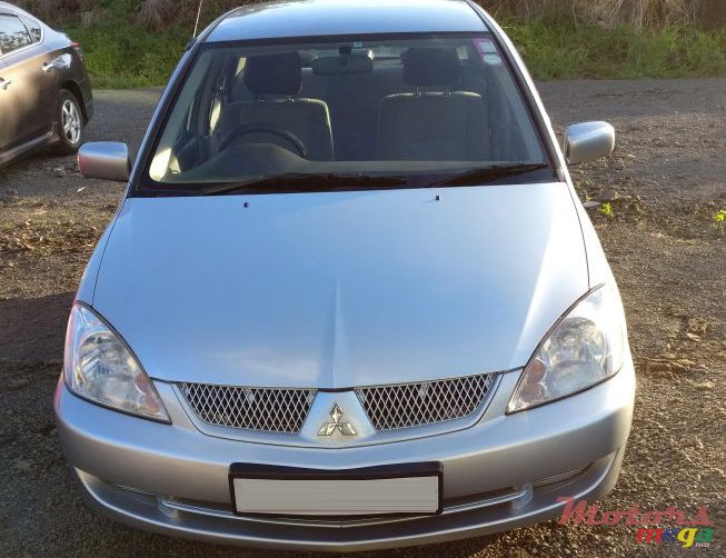 2007' Mitsubishi Lancer GLX photo #1