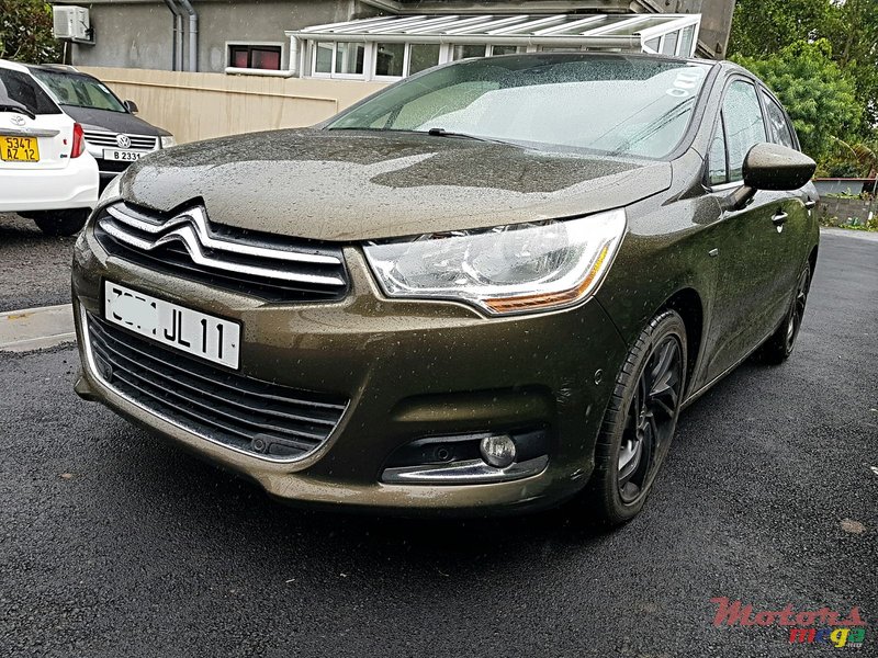 2011' Citroen c4 exclusive 1.6 turbo auto photo #2