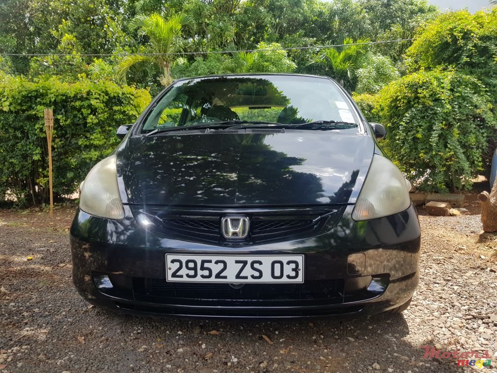 2003' Honda Fit photo #2