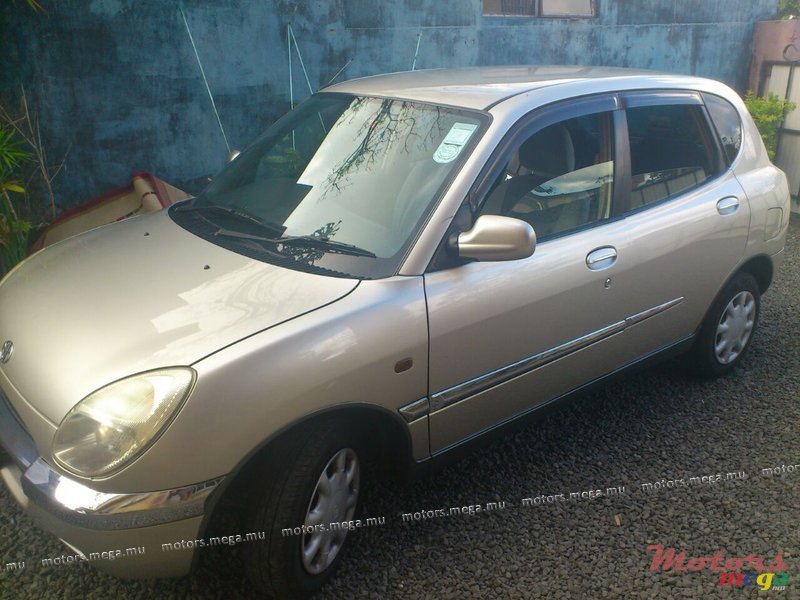 1999' Toyota photo #7