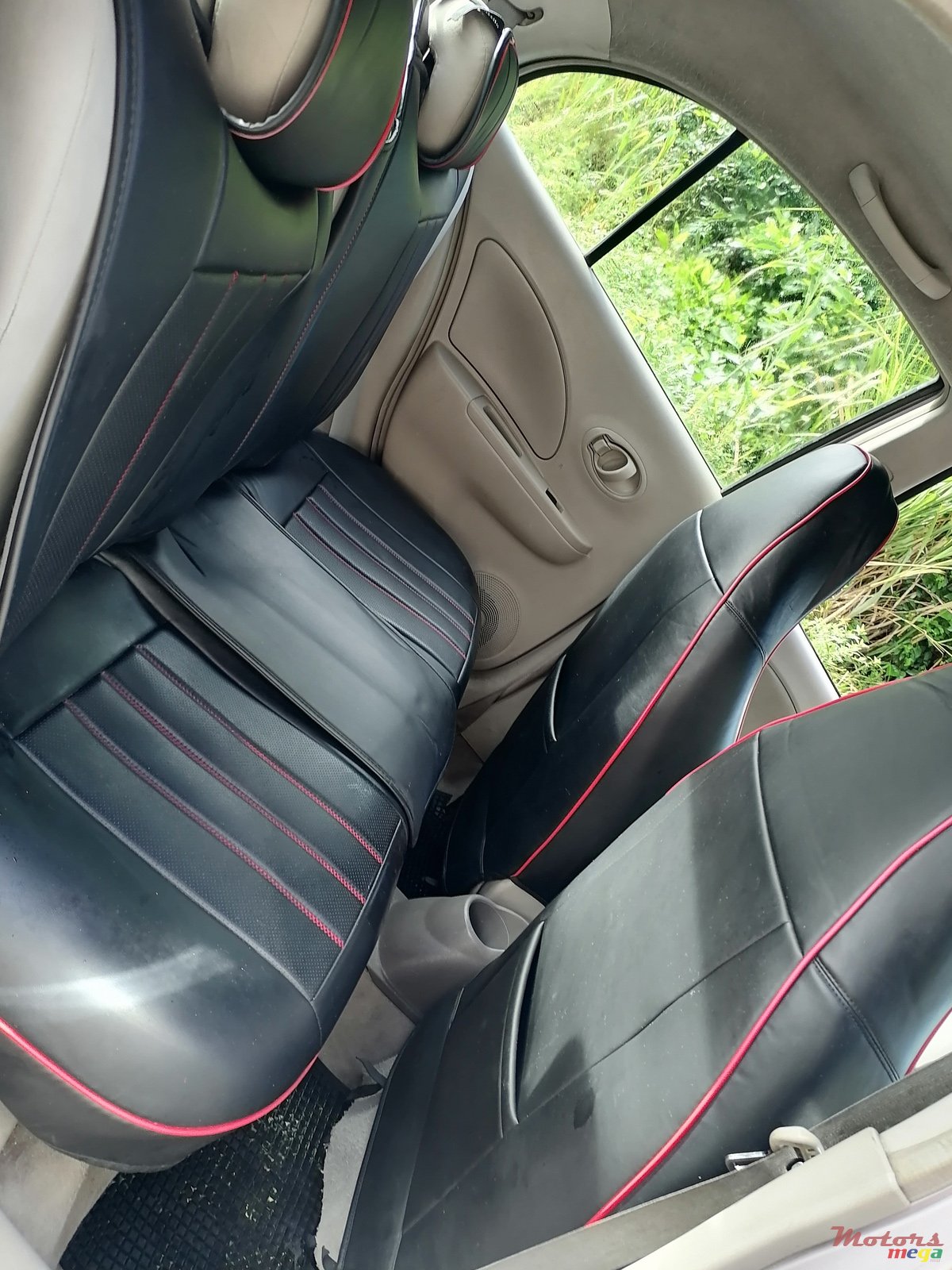 2011' Nissan March photo #6