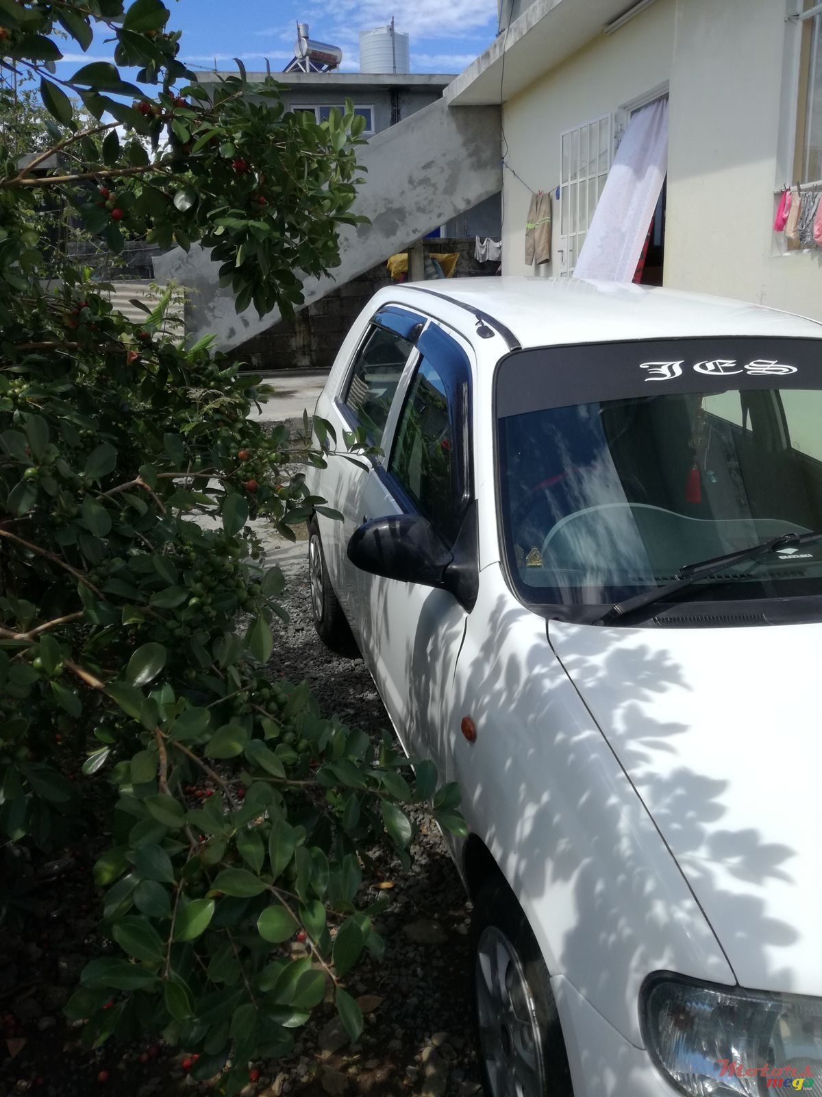 2011' Suzuki Alto photo #3