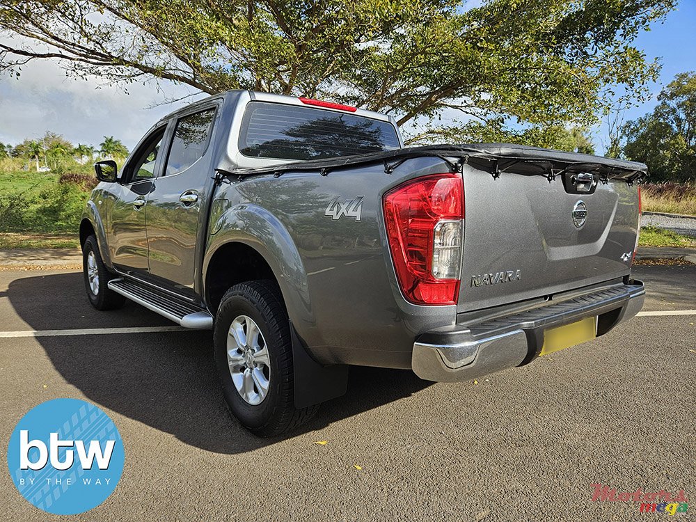 2019' Nissan Navara photo #3