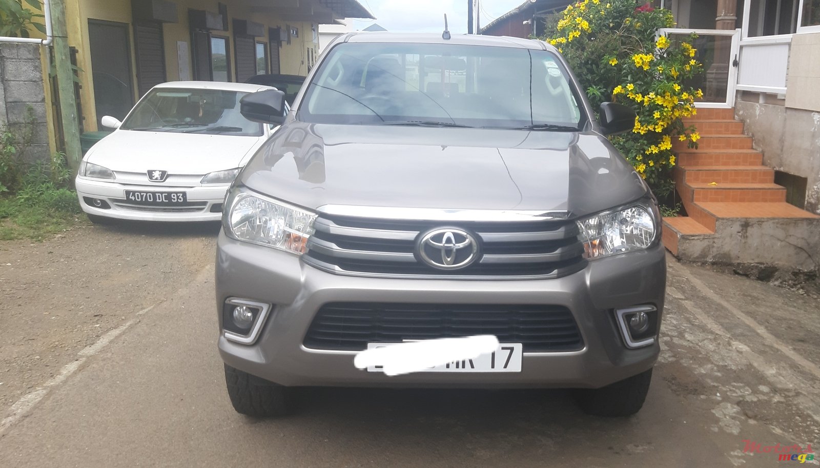 2017' Toyota Hilux Revo kit photo #2