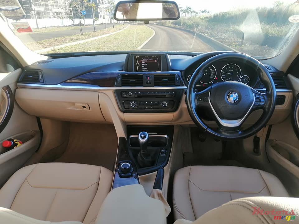 2013' BMW 3 Series photo #4