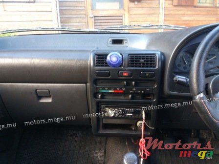 1993' Toyota photo #2