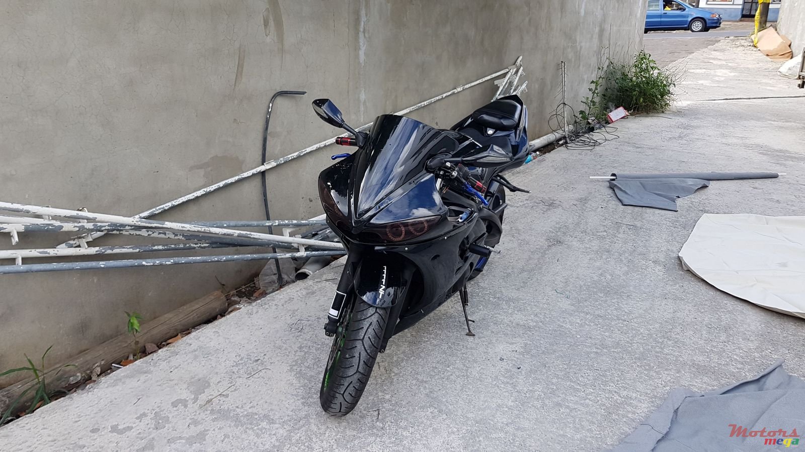 2004' Yamaha R6 photo #2