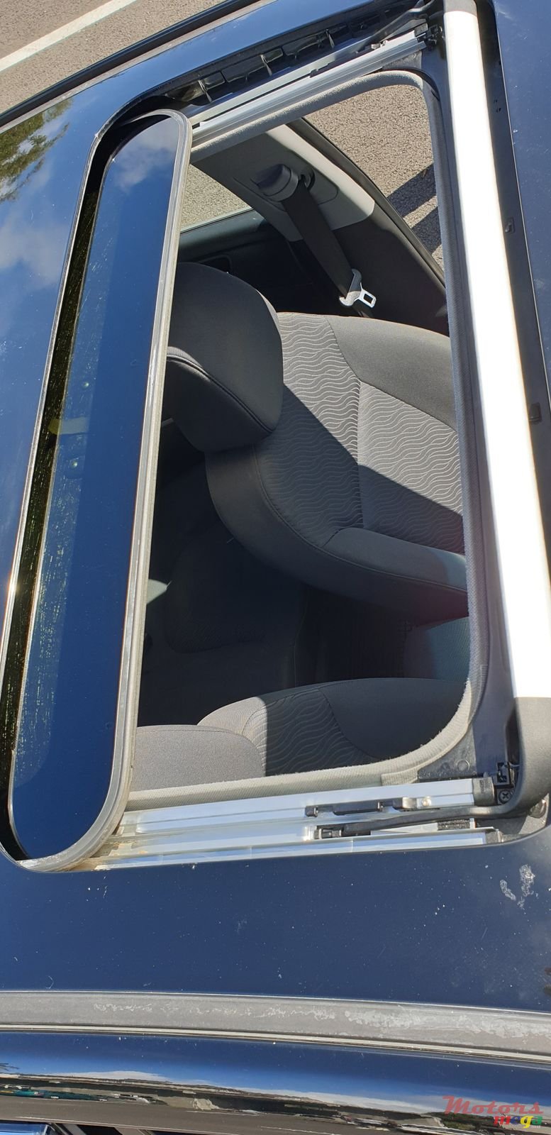 2012' Hyundai Accent photo #6