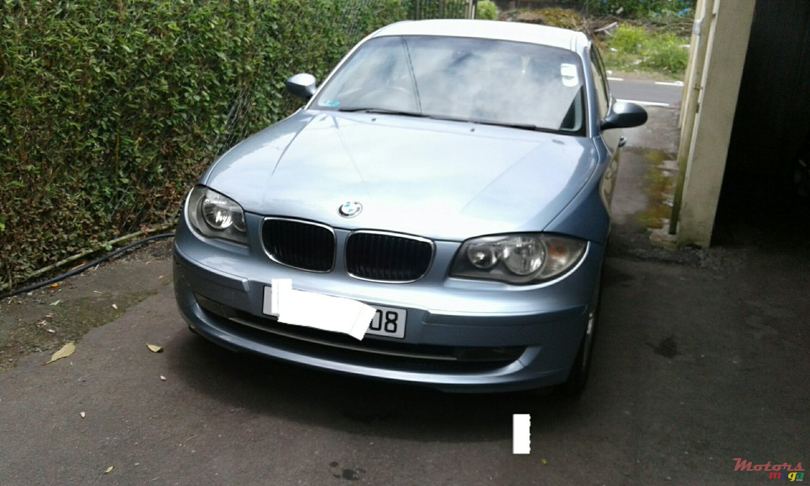 2008' BMW 116 116i photo #1