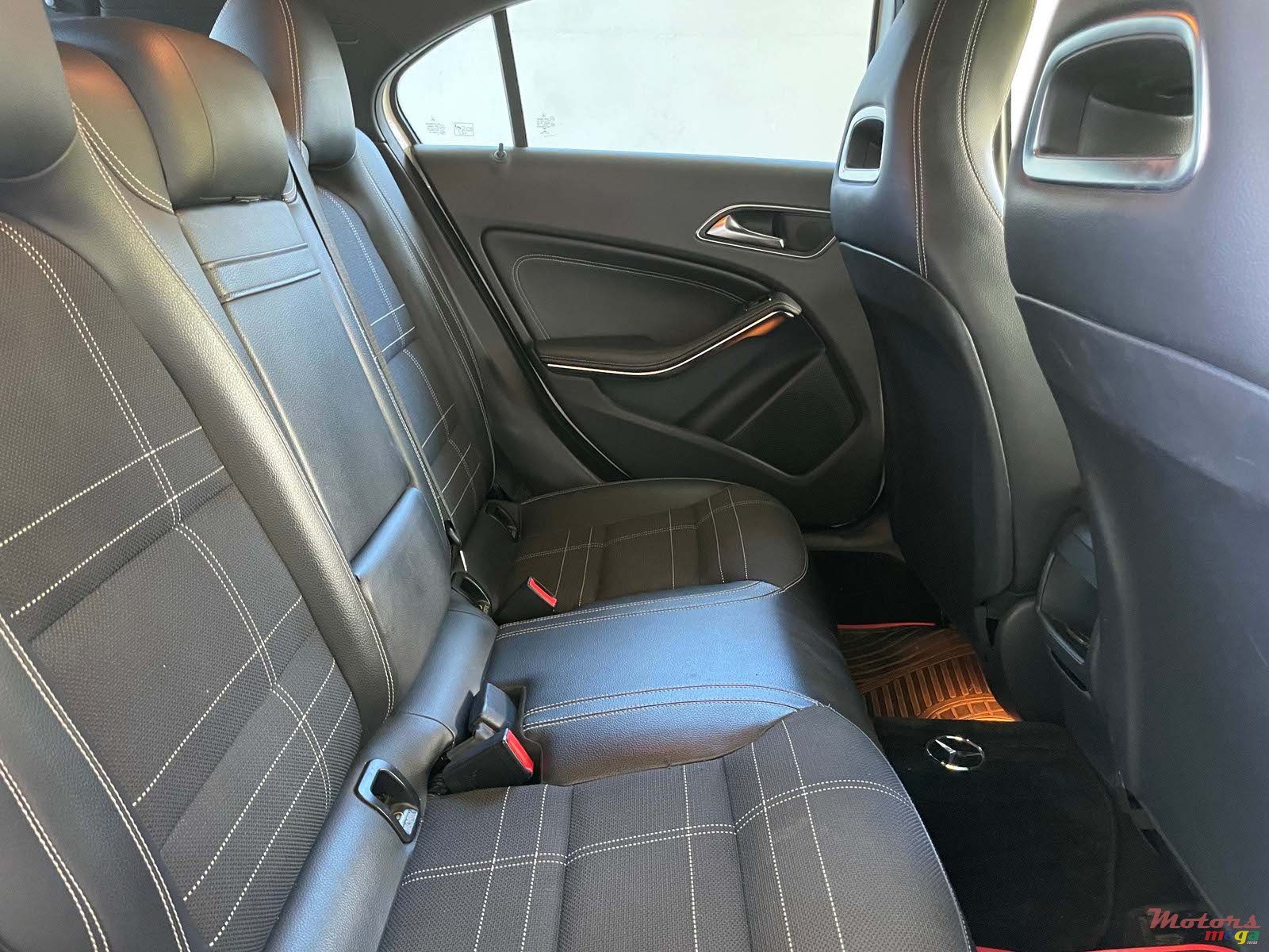 2013' Mercedes-Benz photo #6