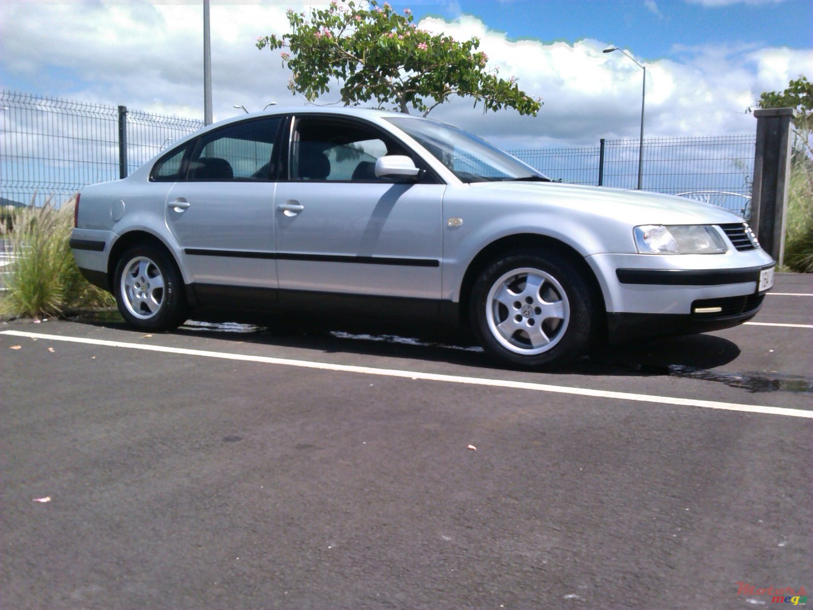 2000' Volkswagen Passat B5 photo #1