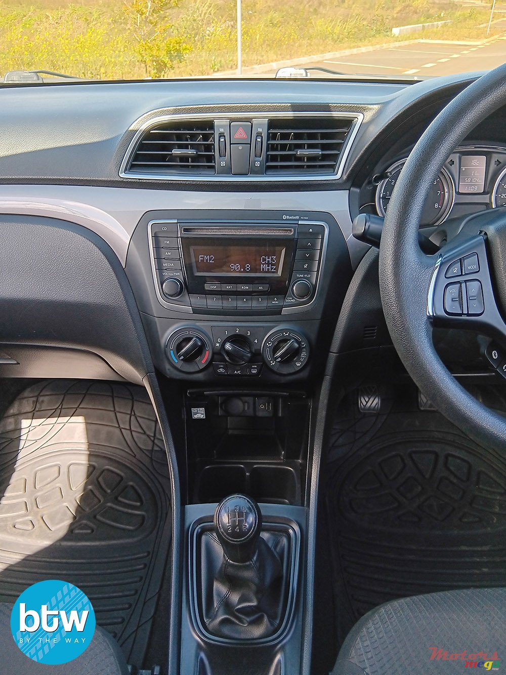 2019' Suzuki Ciaz photo #7