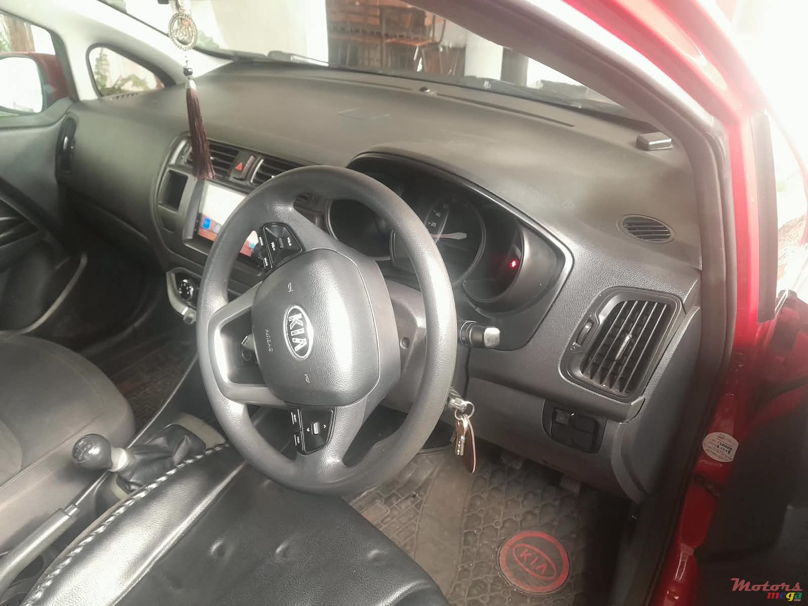 2013' Kia Rio photo #6