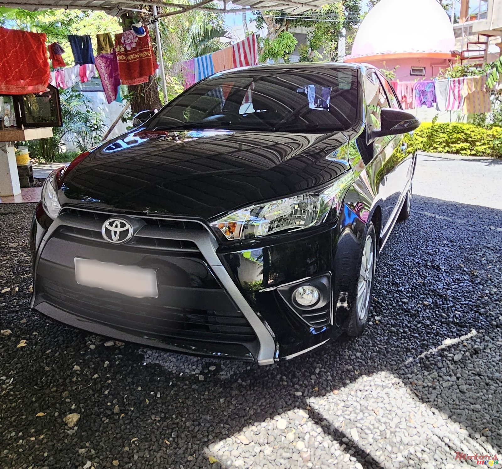 2015' Toyota Yaris photo #1