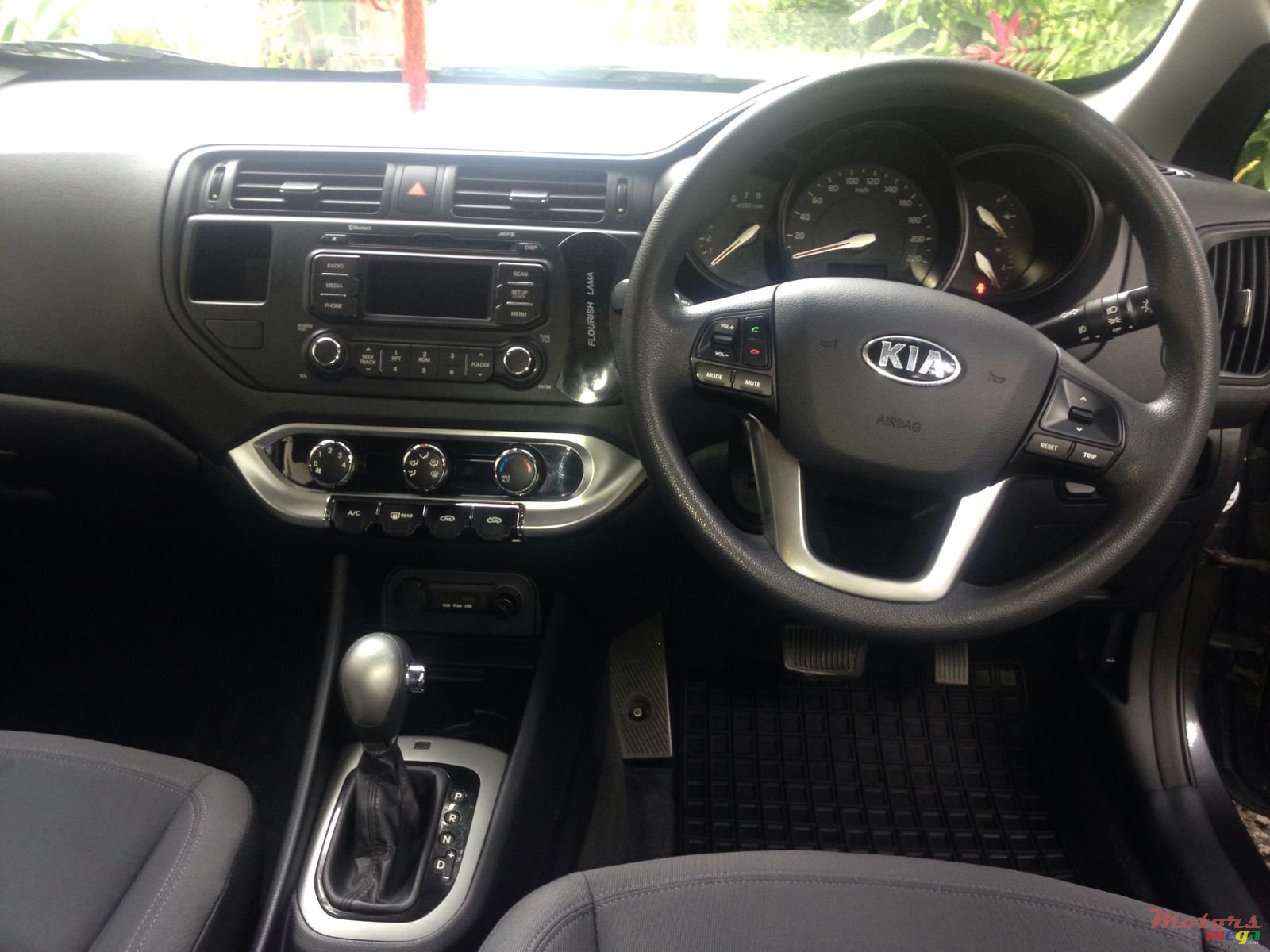 2014' Kia Rio photo #3