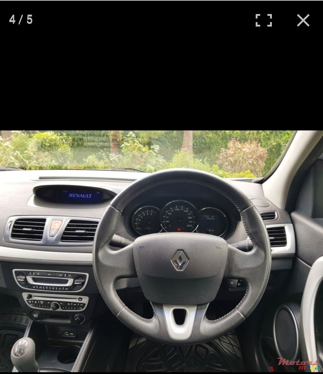 2012' Renault Fluence photo #1