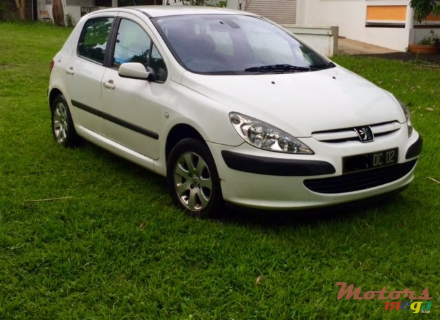 2002' Peugeot 307 photo #1
