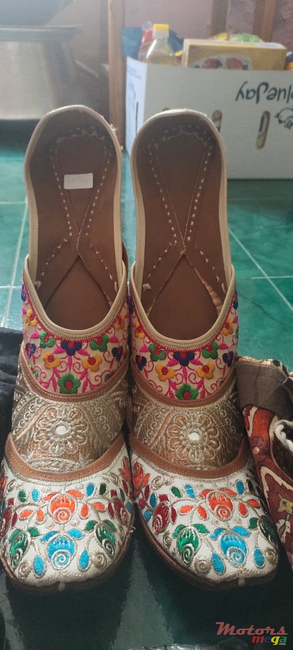 2011' Honda Accord Everything original photo #1