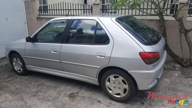 2000' Peugeot 306 XT photo #1