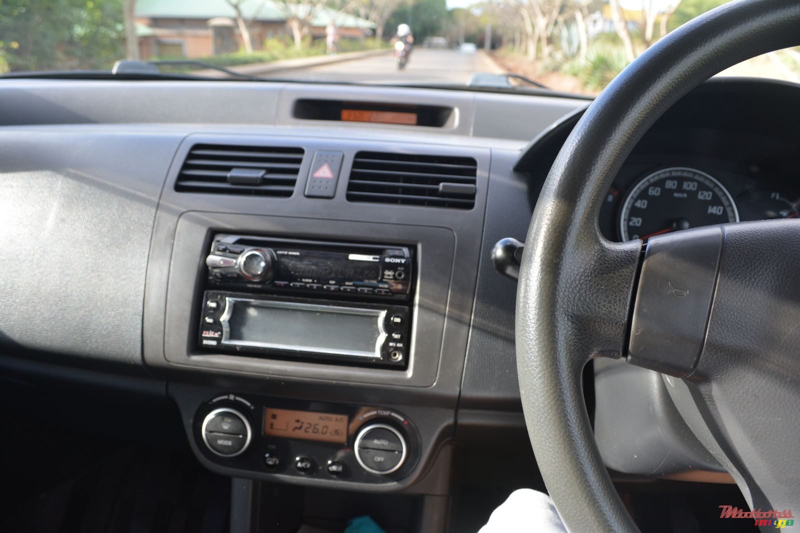 2007' Suzuki Swift photo #2