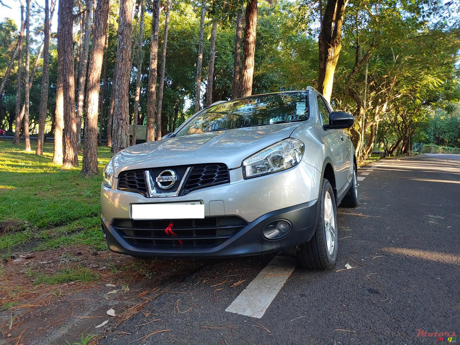 2012' Nissan Qashqai+2 photo #1