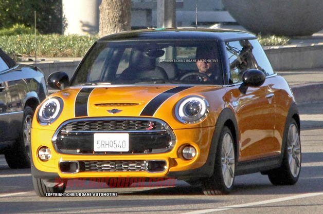 2015 Mini Cooper Snapped Uncovered on the Road