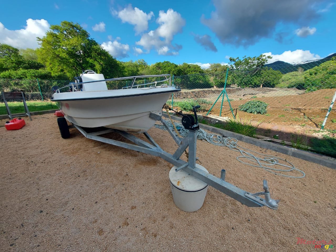 2010' Lagoon photo #3