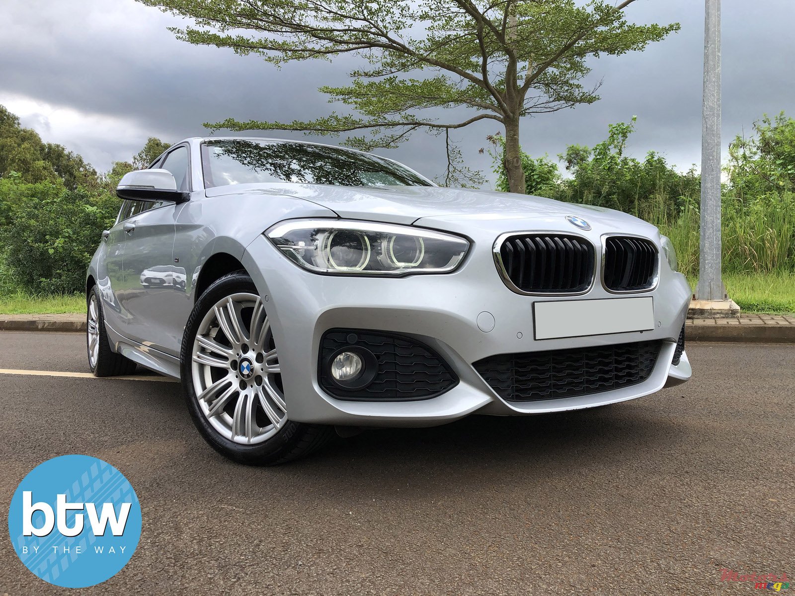 2017' BMW 118 photo #1