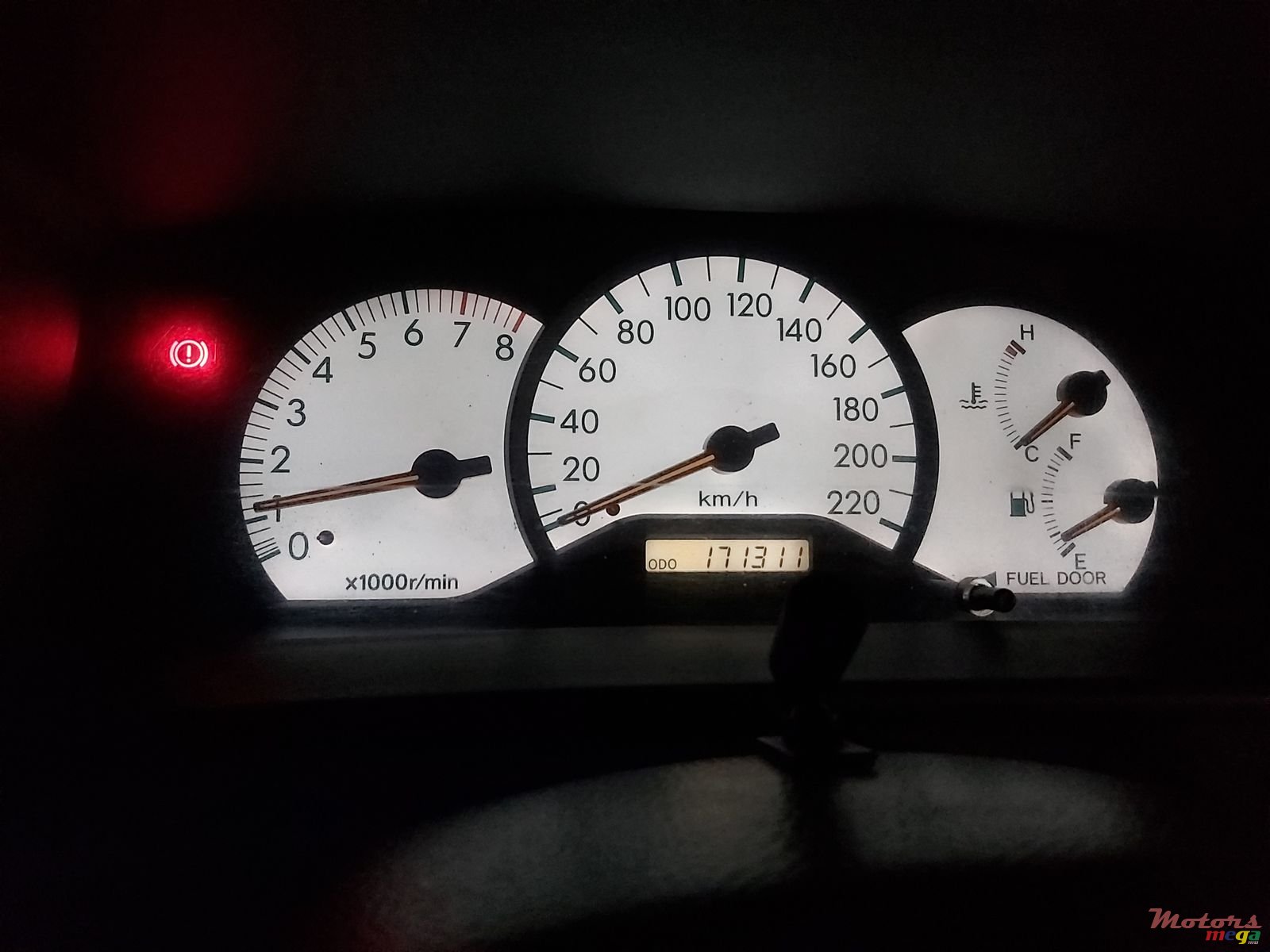 2001' Toyota Corolla NZE photo #5