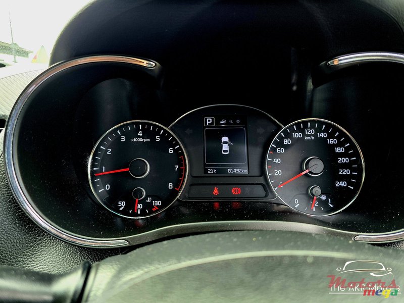 2016' Kia Cerato Forte K3 photo #7