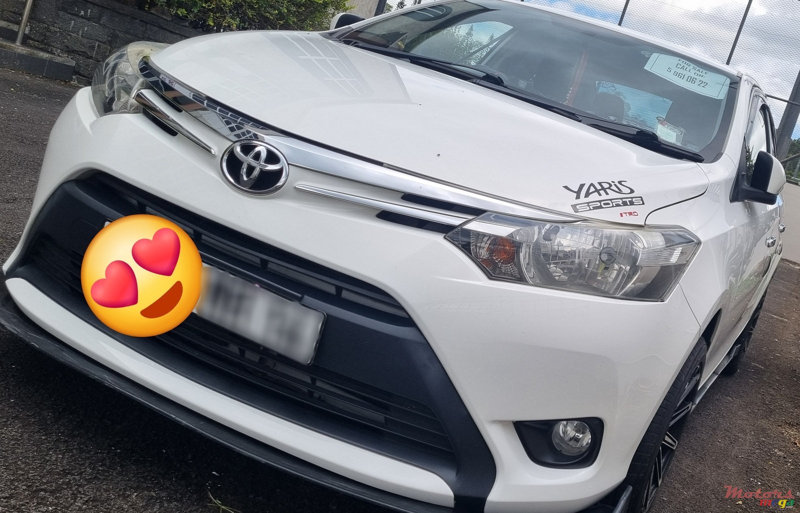 2014' Toyota Yaris photo #1