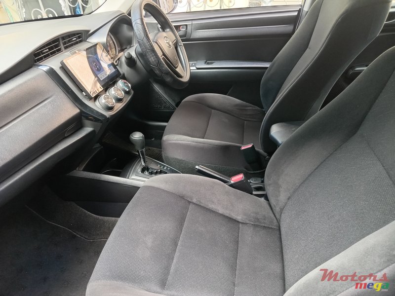 2018' Toyota Axio Automatic photo #7