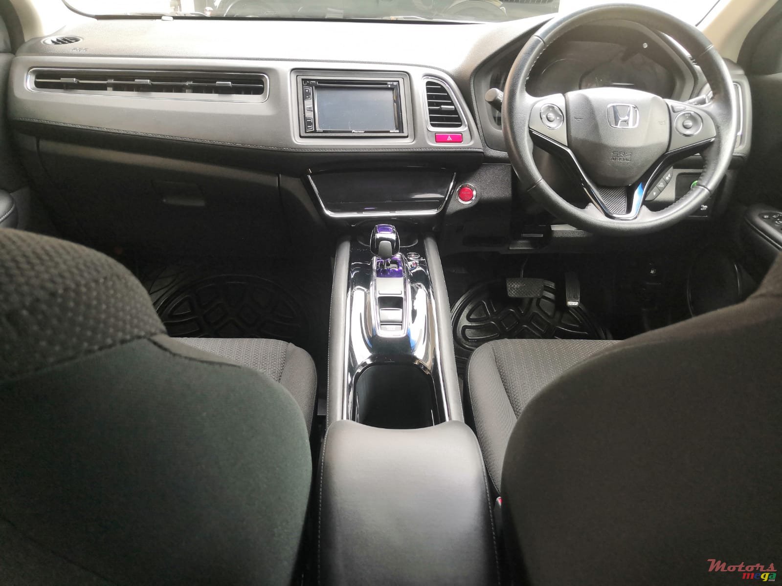 2014' Honda Vezel photo #3
