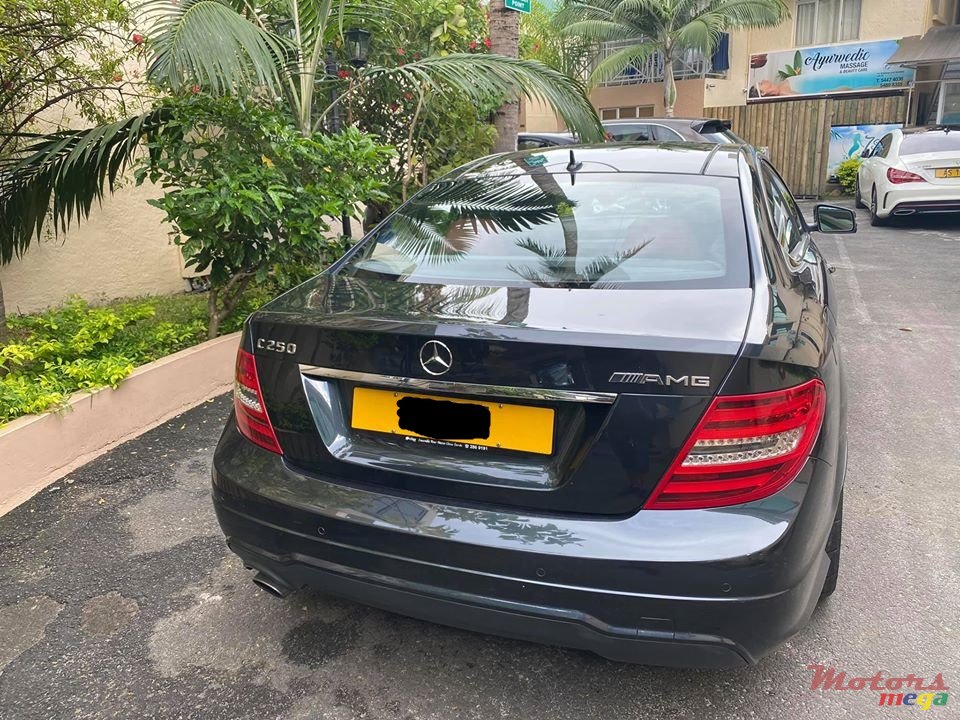 2016' Mercedes-Benz C-Class C250 photo #4